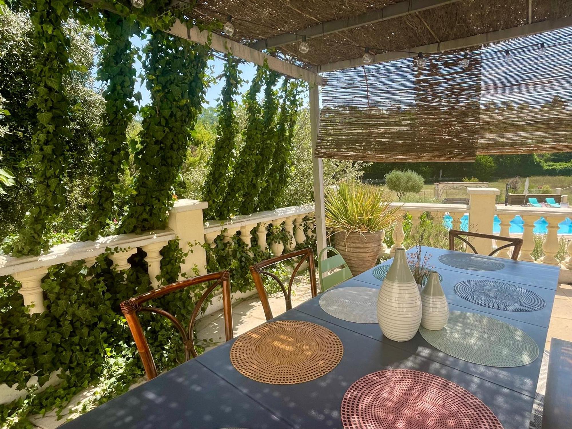 Villa Les Terrasses De Valerian à Brignoles Extérieur photo